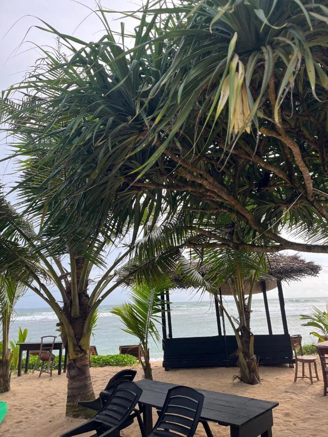 Sabine Holiday Resort And Restaurant Matara Exteriör bild